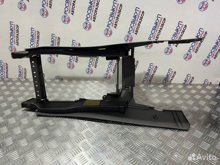 Центральная консоль Mitsubishi Pajero 3