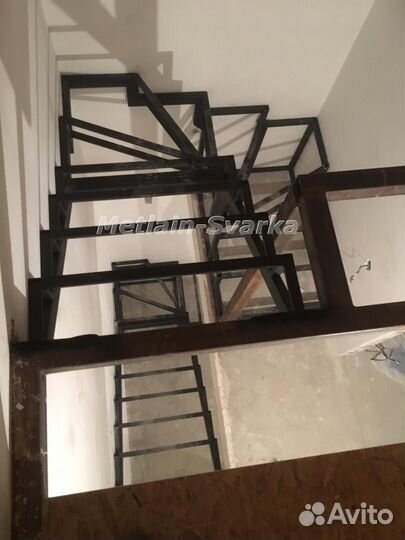 Металлокаркас лестницы под зашивку № 550