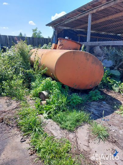 Бочка от бензовоза