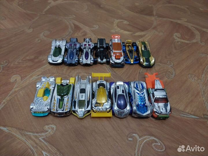 Hot Wheels Машинки светящийся в темноте и др