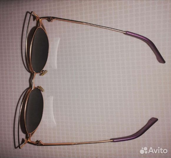 Солнцезащитные очки женские брендовые