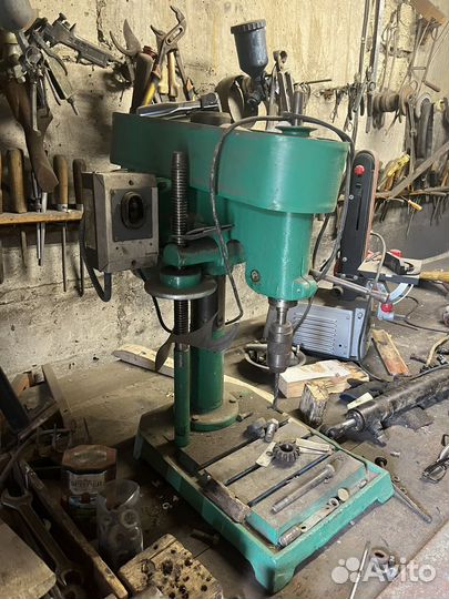 Сверлильный станок