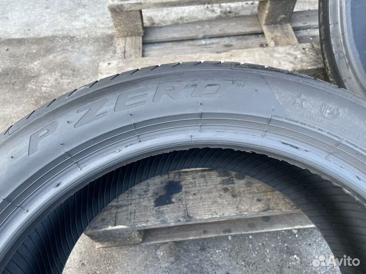Pirelli P Zero 275/40 R19