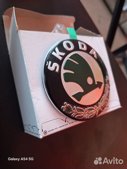 Эмблема Skoda дорест новая аналог