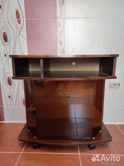 Тумба под телевизор