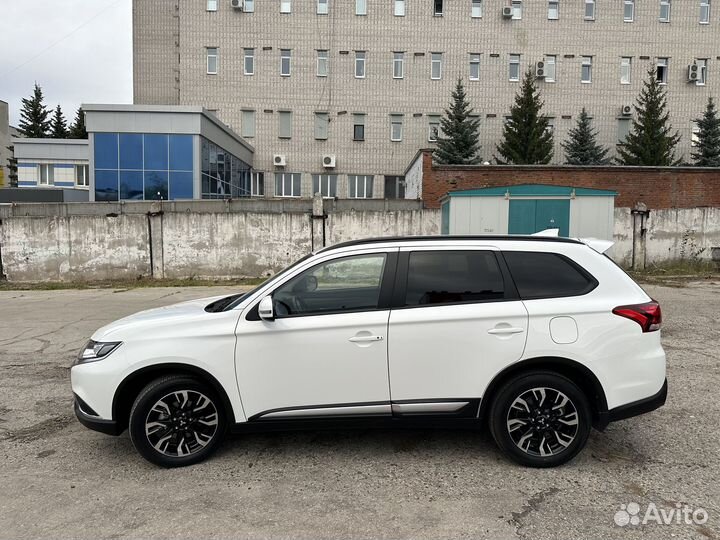 Mitsubishi Outlander 2.4 CVT, 2021, 34 900 км