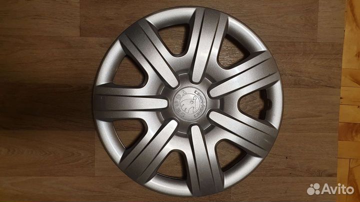 Колпак skoda r15