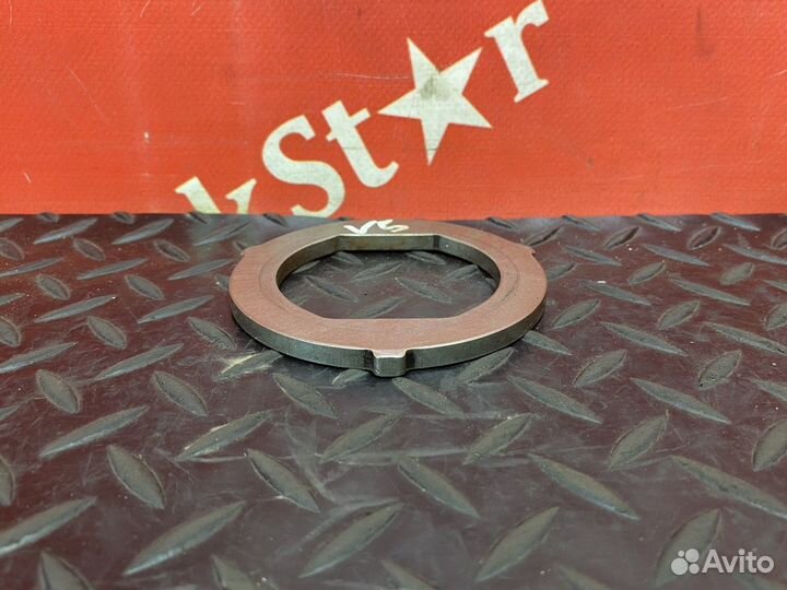 Шайба ступицы передней