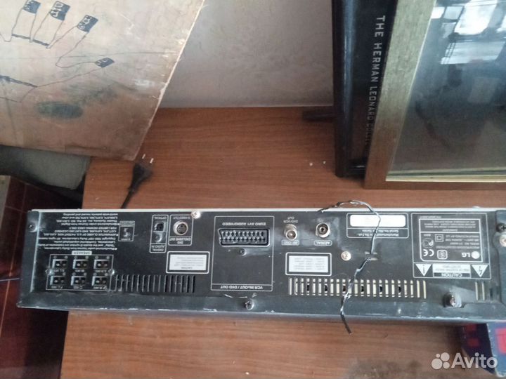 Видео магнитофоны и двд проигрыватель