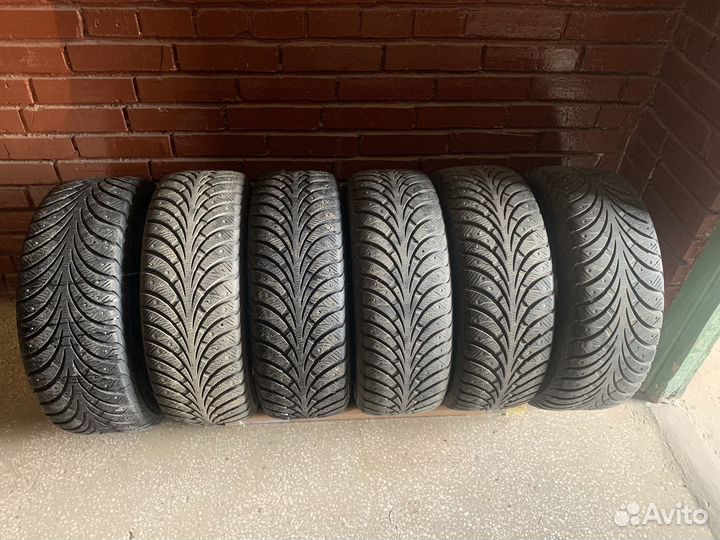 Sava Eskimo Ice 215/55 R17 94T