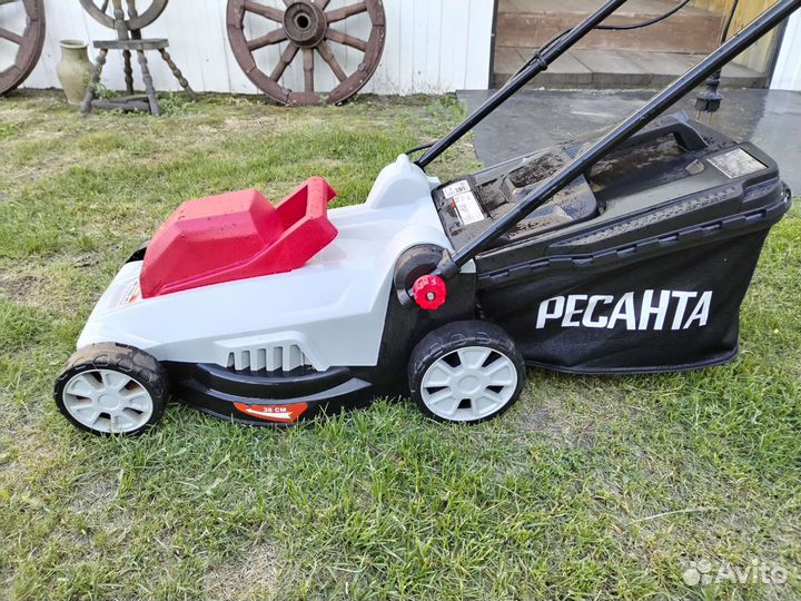 Электро газонокосилка