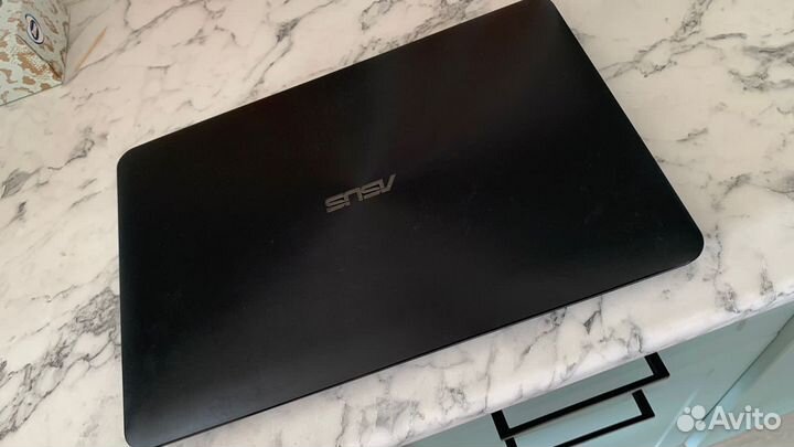 Asus X555L