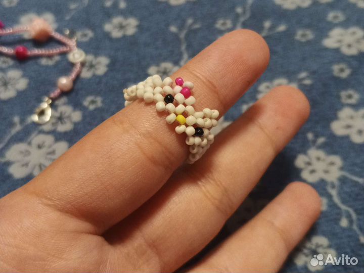 Украшения из бисера