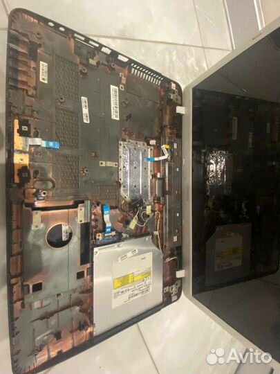 Ноутбук toshiba