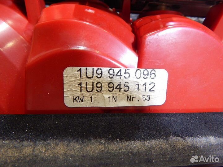 Фонарь задний правый Scoda Octavia 1U универсал