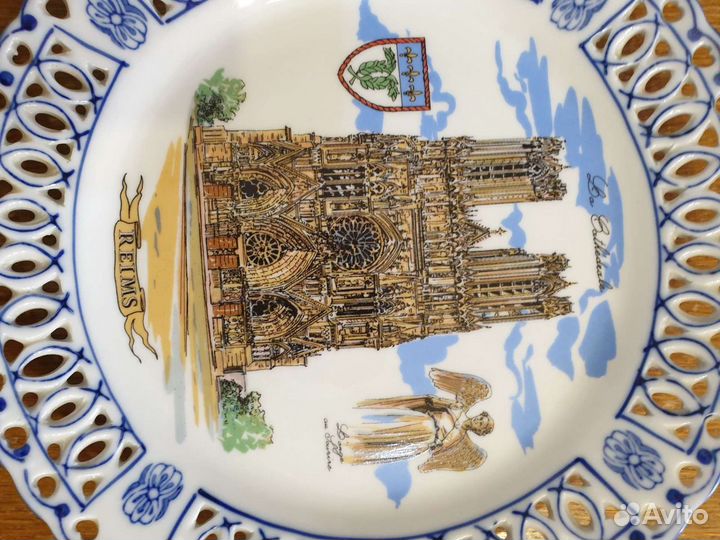 Тарелка декоративная фарфор