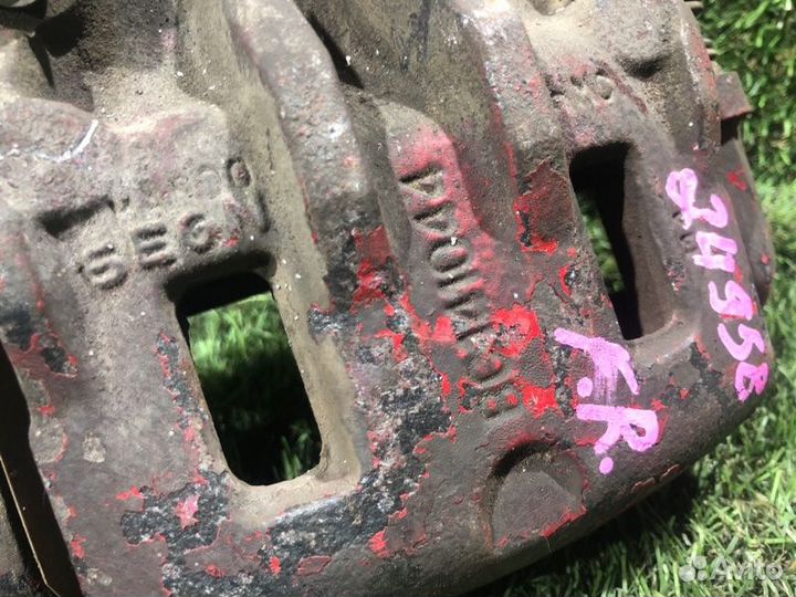 Суппорт передний правый Hyundai Grandeur TG G6EA