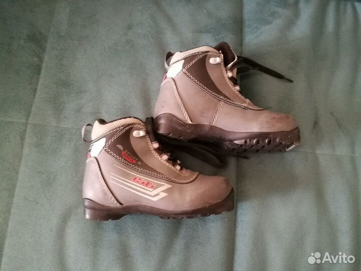 Ботинки лыжные