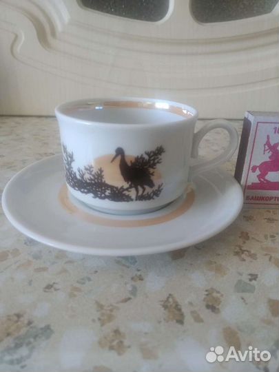 Кофейная чашка с блюдцем фарфор