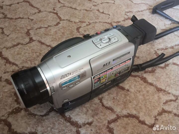 Видеокамера Panasonic NV rz2en