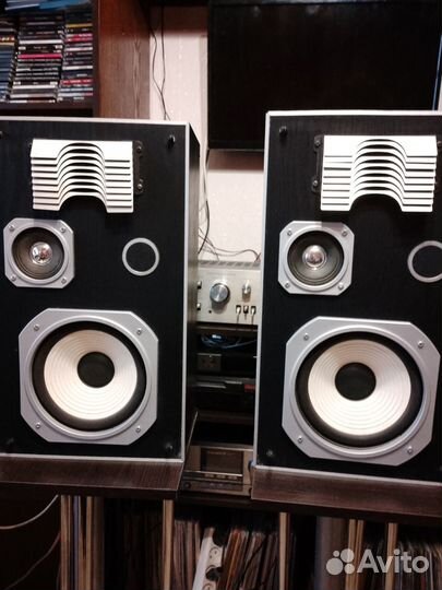 Цена до 28.Акустика полочная toshiba LS140W