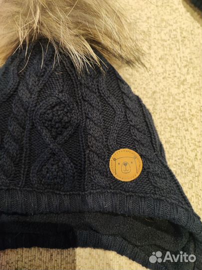 Комплект две шапки и варежки hm