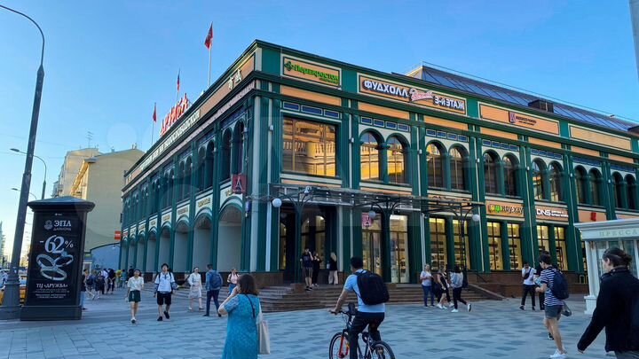 Место на фудхолле Дружба, 25 м²