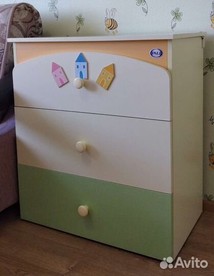 Мебель в детскую комнату