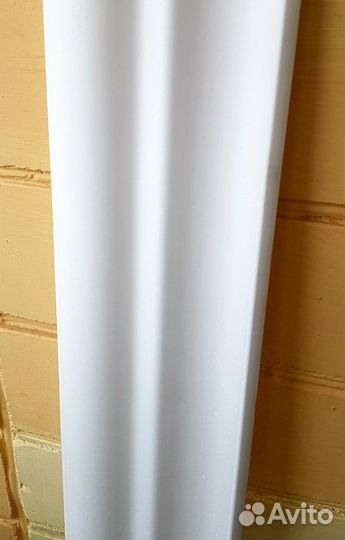 Плинтус потолочный