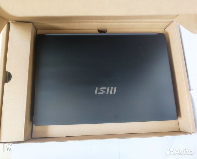 Ноутбук MSI i3-1215U/8/SSD256/int/Win11/15.6