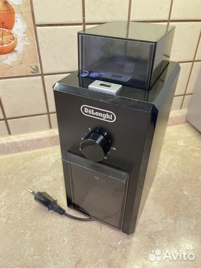 Кофемолка Delonghi KG 79