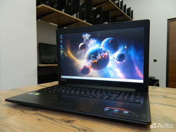 Lenovo Core i3-6100u, 8GB, 920mx 2GB