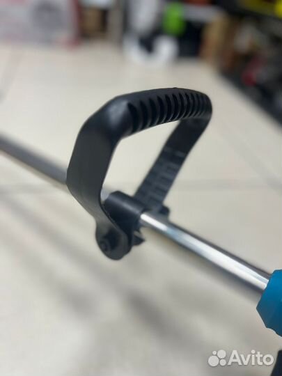 Триммер аккумуляторный Makita