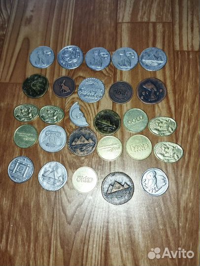 Монеты магазина магнит и завры из пятёрочки