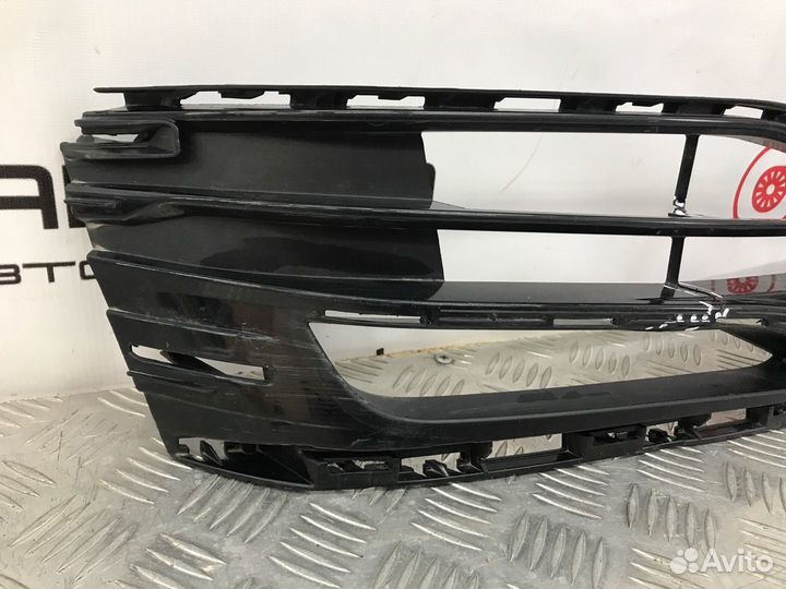Б/У решетка бампера (радиатора ) передний левый