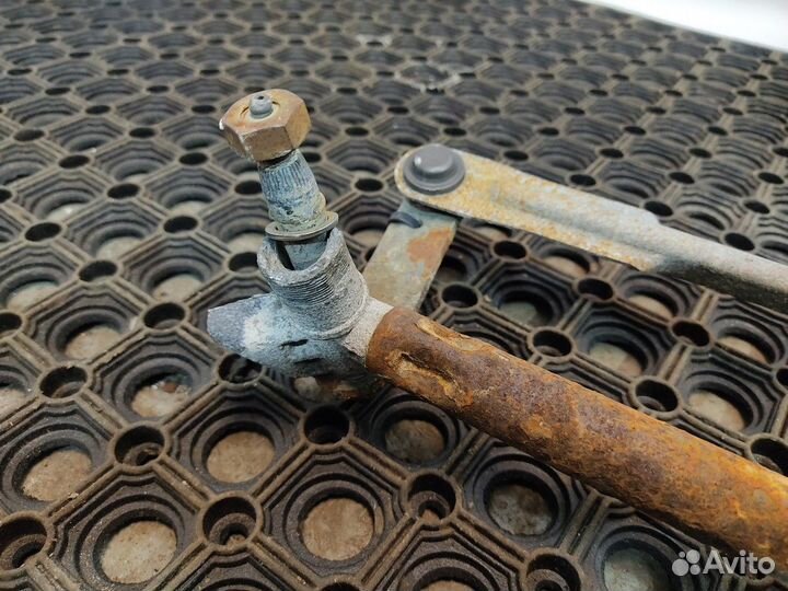 Трапеция стеклоочистителей Volvo FH, Volvo FM