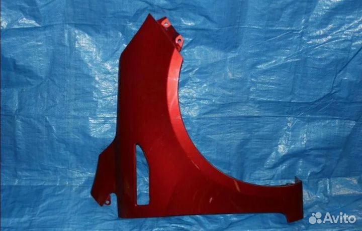 Крыло Рио 3. Красный