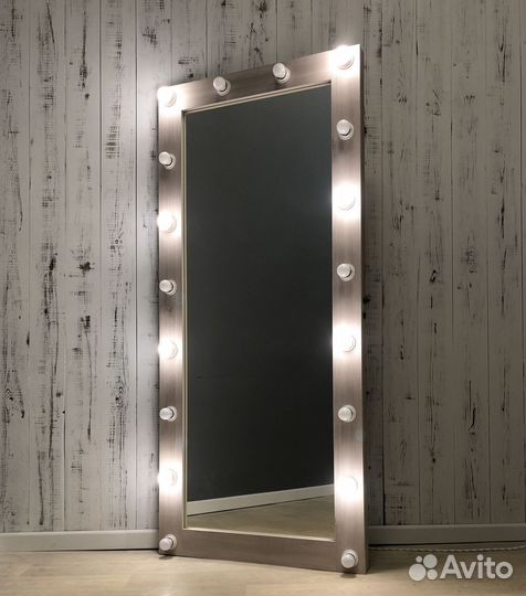 Гримерное зеркало