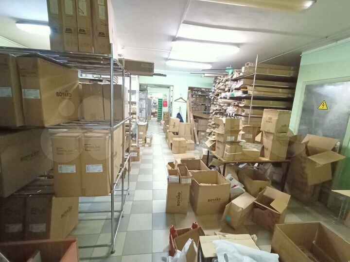 Первая линия - Магазин/Склад на Острякова, 230 м²