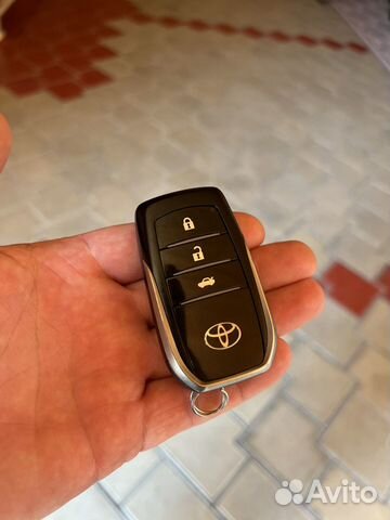 Ключ на Toyota Camry 55 объявление продам