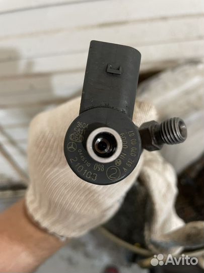 Форсунка топливная 2.7 Jeep Grand Cherokee WJ