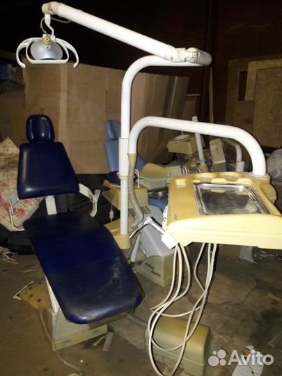 Стоматологическое кресло