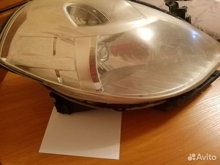Фара правая передняя Nissan tiida
