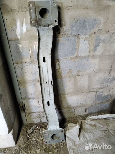 Усилитель бампера Renault Master 3