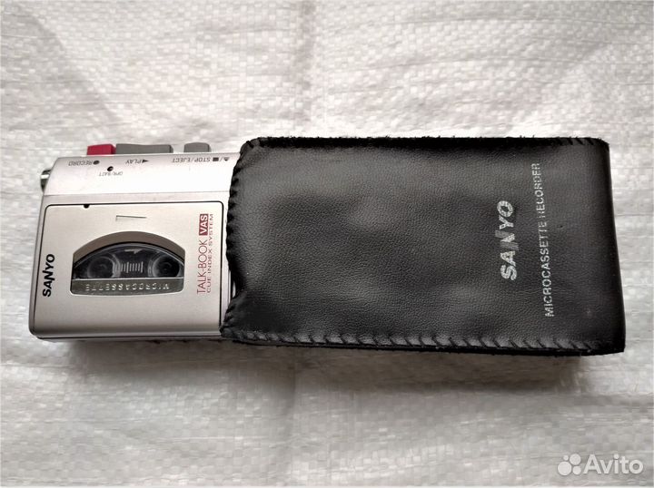 Диктофон микрокассетный Sanyo TRC-690M