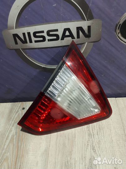 Фонарь задний Nissan terrano D10 Лев