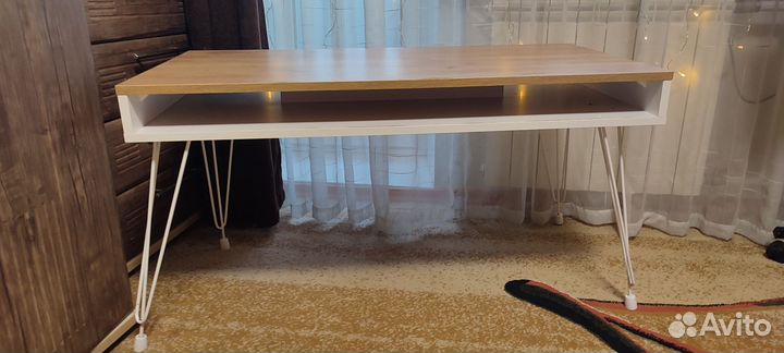 Журнальный столик