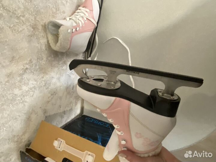 Коньки фигурные 33/34