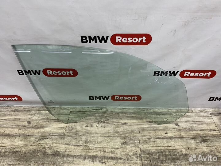 Стекло двери переднее правое BMW E81 E82