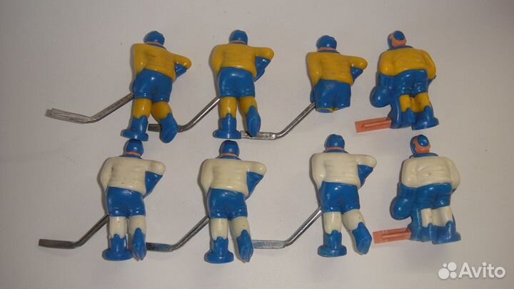 Фигурки хоккеистов